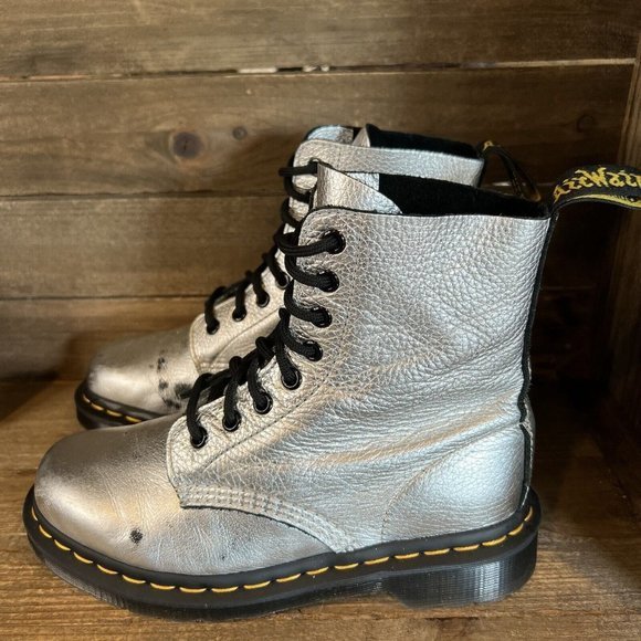 Womens Dr Martens Silver Leather Lace Up Pascal Met Ankle Boots Size 6 M GUC - Picture 2 of 6
